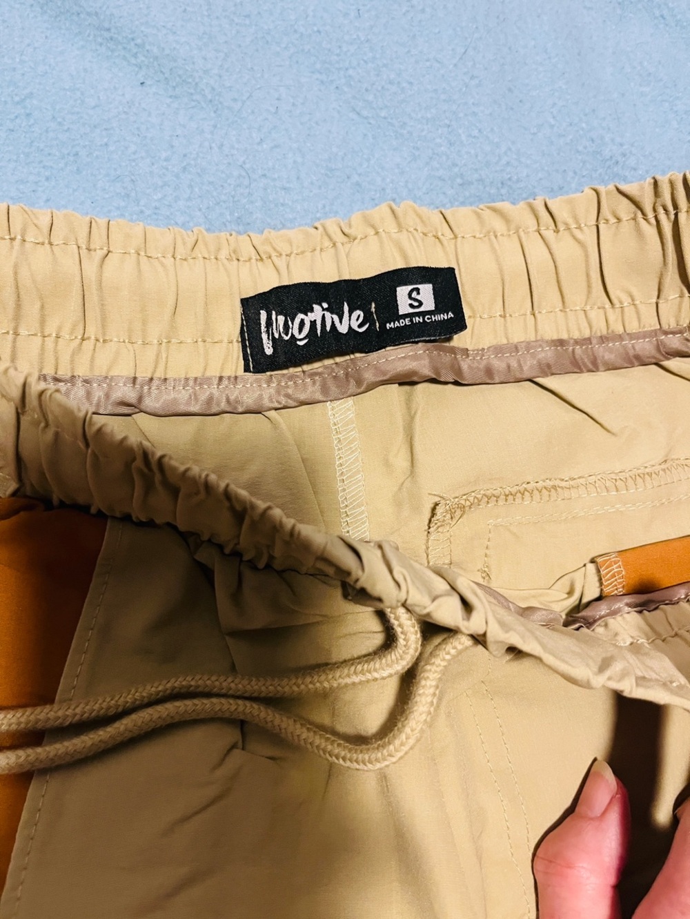 Motive NWT Men's Beige, Orange & Blue Contrast Utility Joggers - Picture 8 of 10
